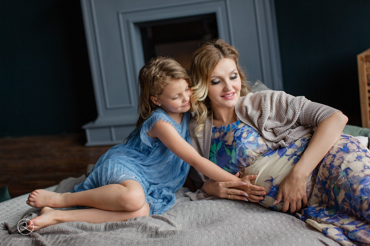 Фотосессия большой семьи в студии