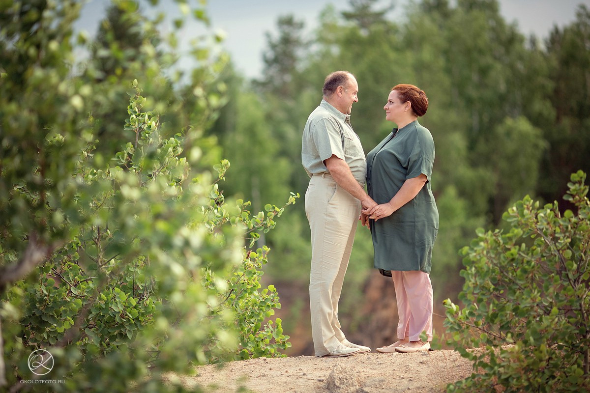 Фотосессия большой семьи на прогулке