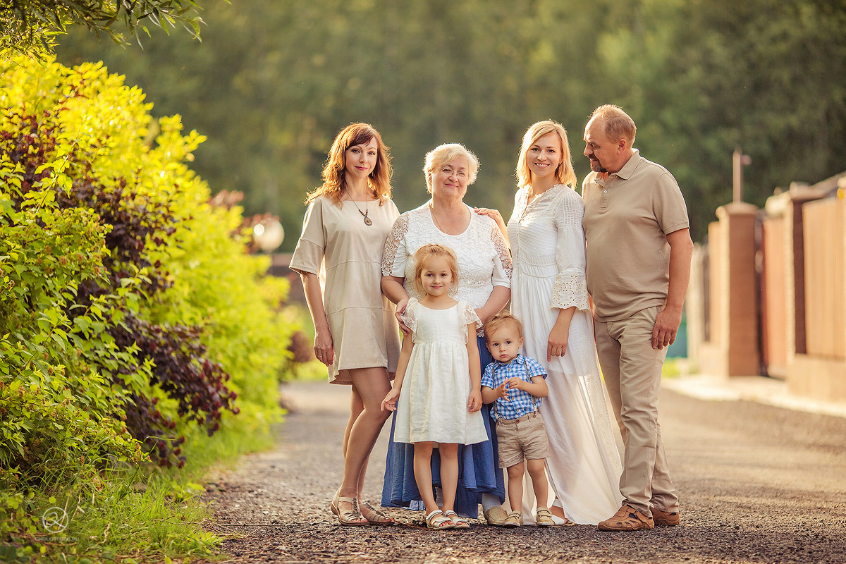 Фотоотчет с мастер-класса по съемке большой семьи в Петербурге