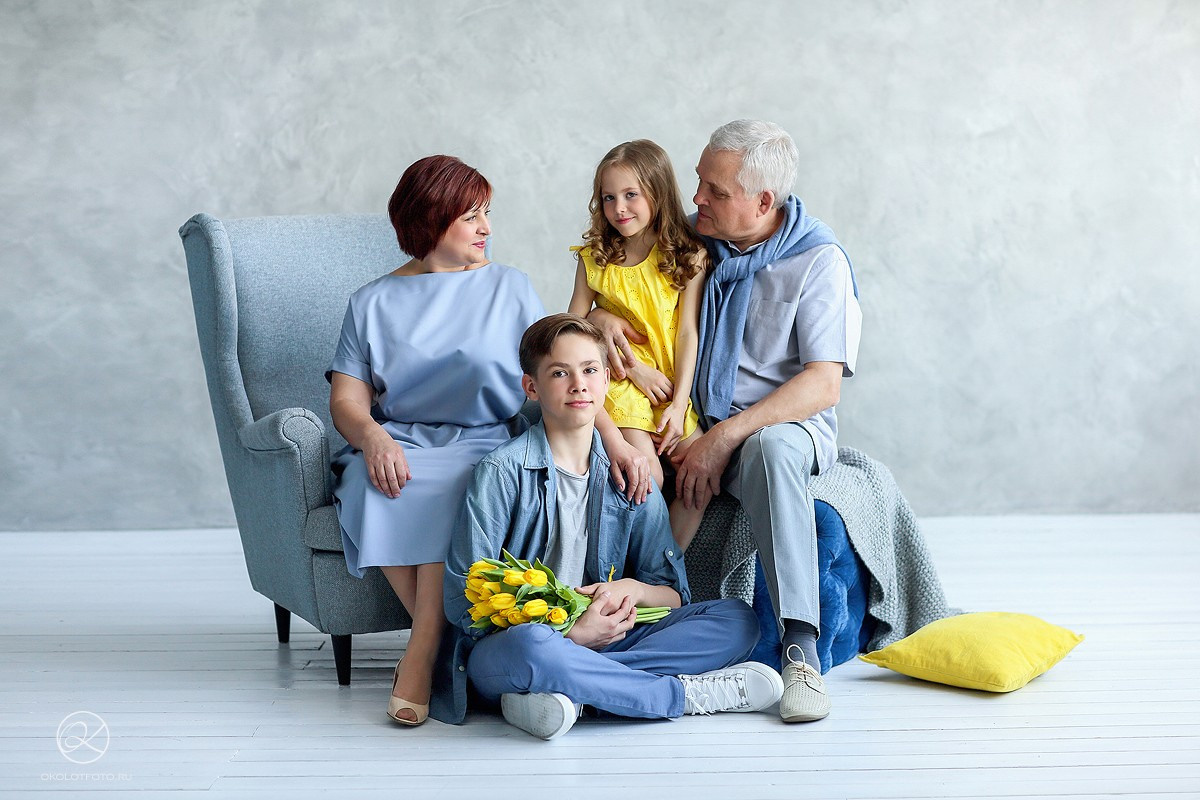 Фотосессия большой семьи в студии, семейная фотосессия в СПБ