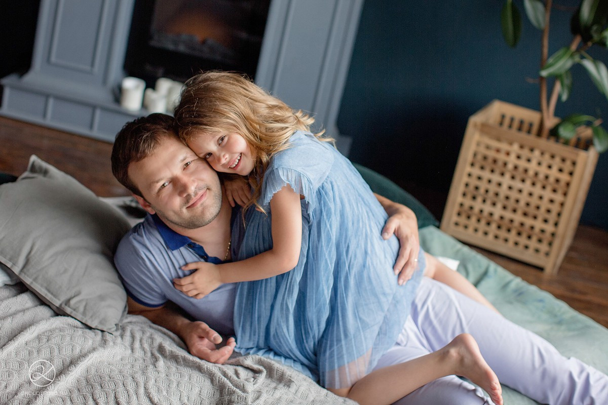 Фотосессия большой семьи в студии