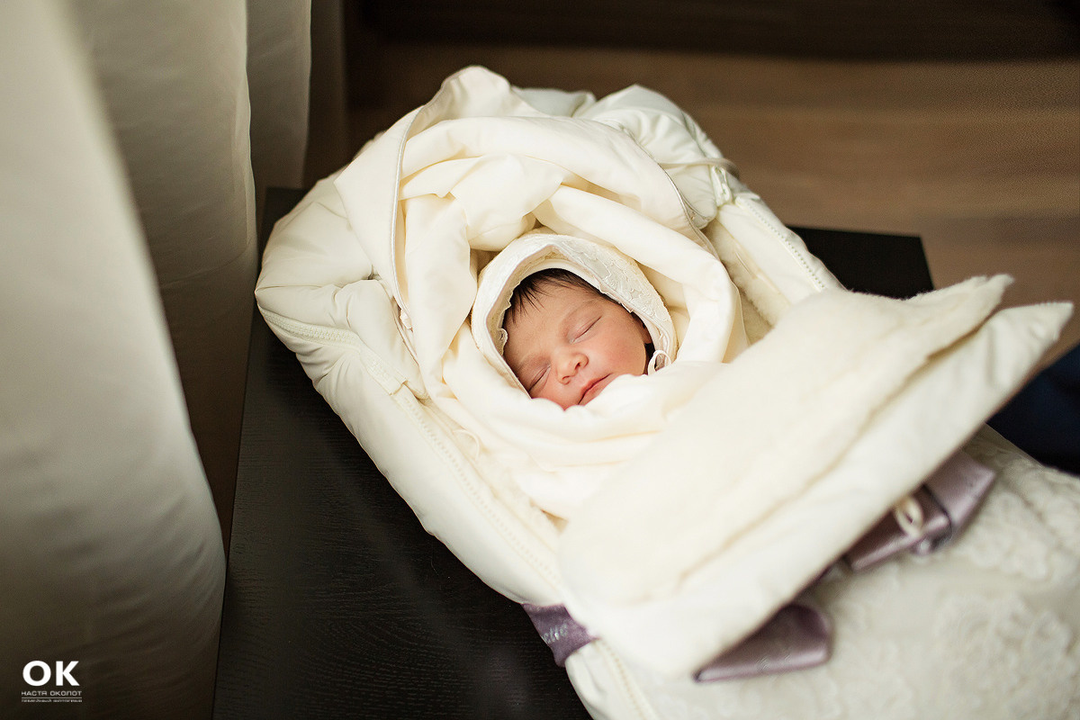 Фотосъёмка выписки из роддома в Санкт -Петербурге Настя Околот