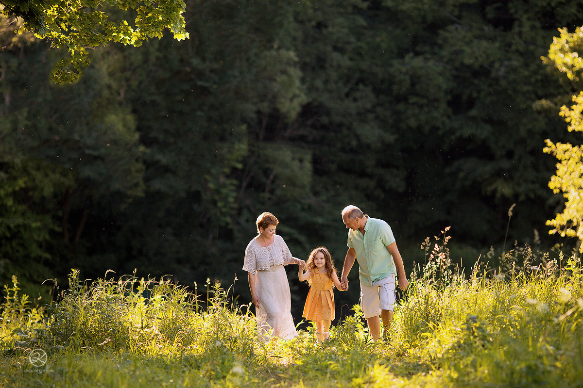Фотосессия большой семьи, фотосессия бабушек с внуками
