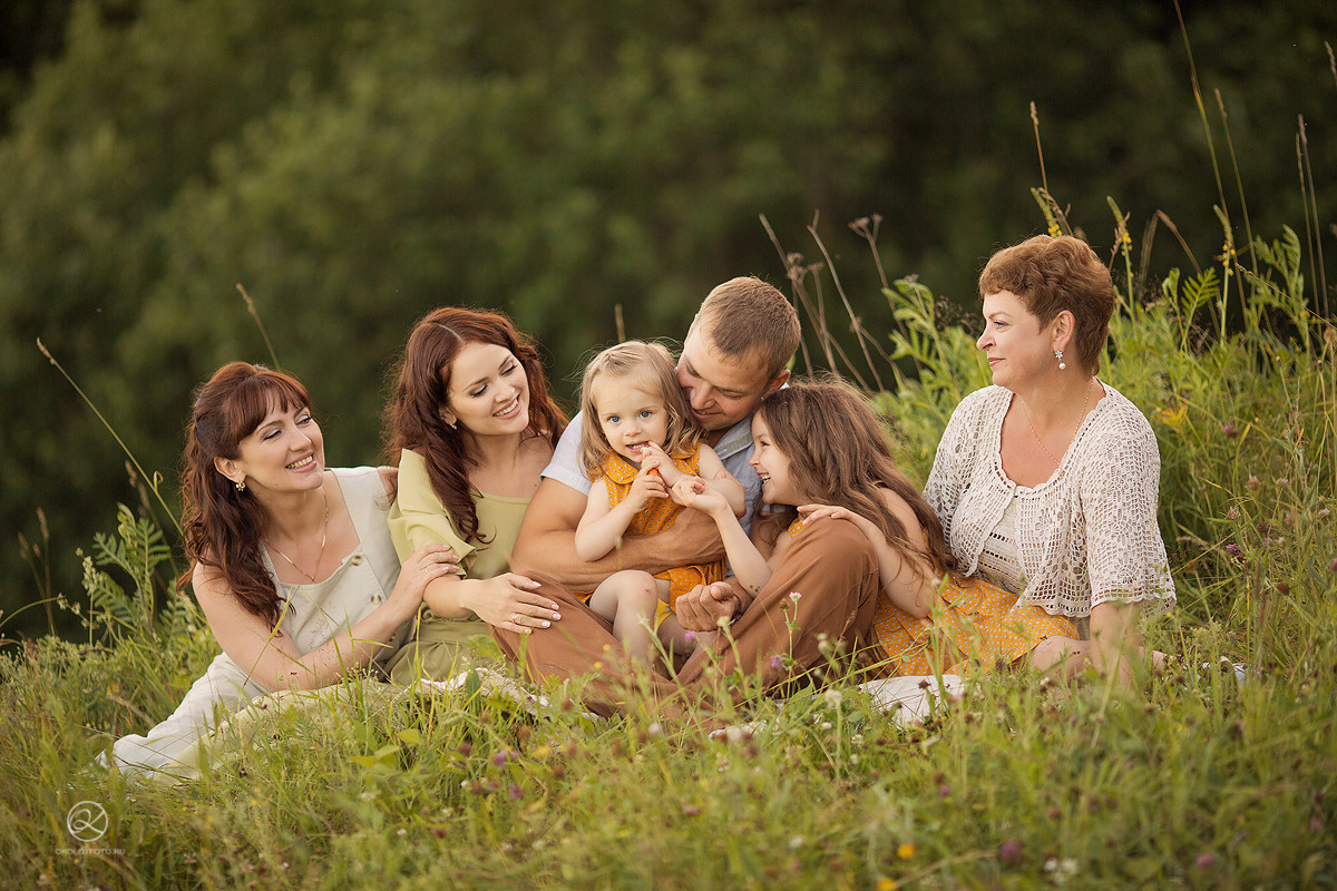 Фотосессия большой семьи, фотосессия бабушек с внуками