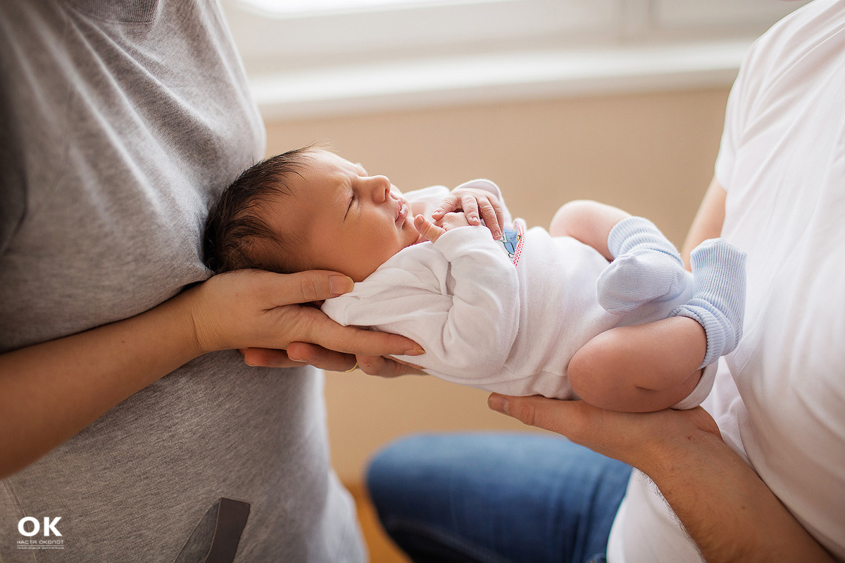 Фотосъёмка выписки из роддома в Санкт -Петербурге Настя Околот