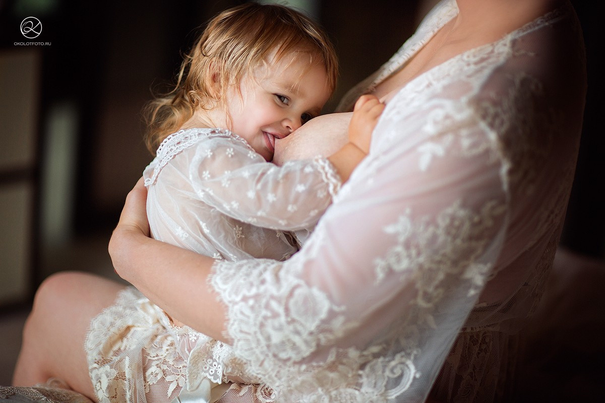 Семейная фотосессия в студии и дома Спб портфолио Насти Околот