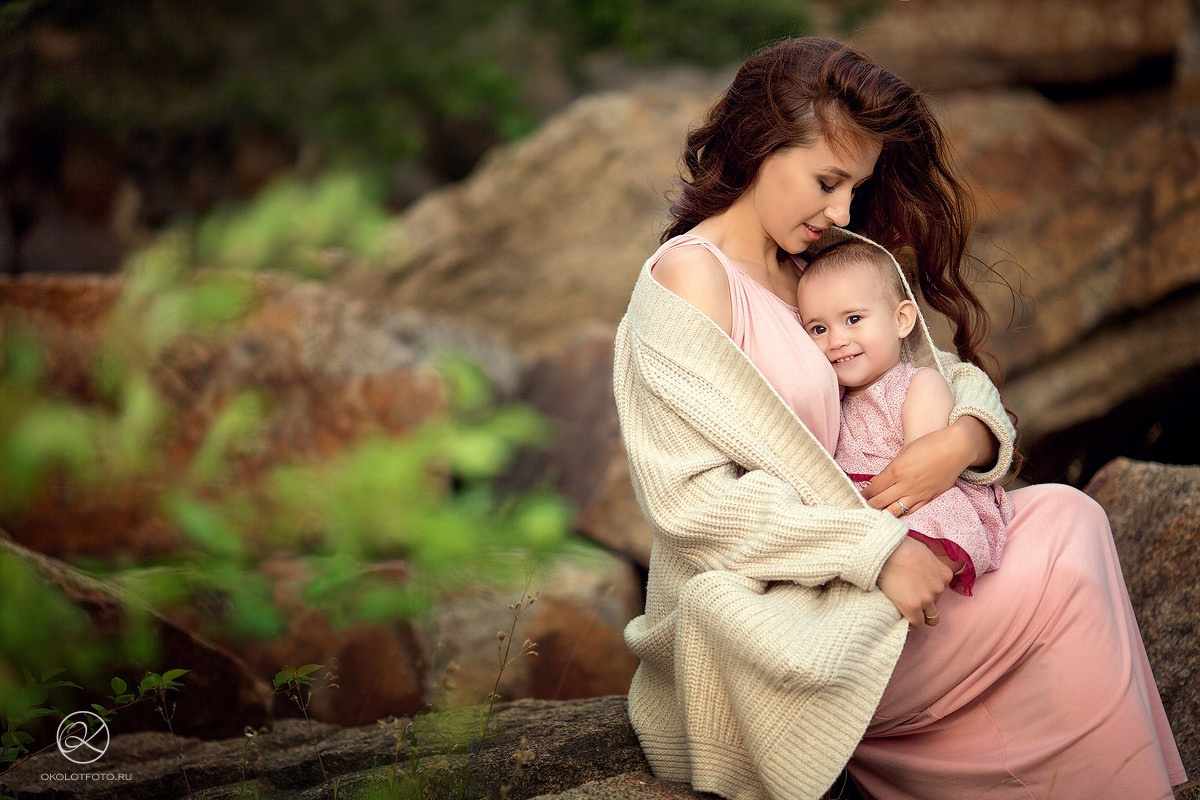 Фотосессия большой семьи на прогулке