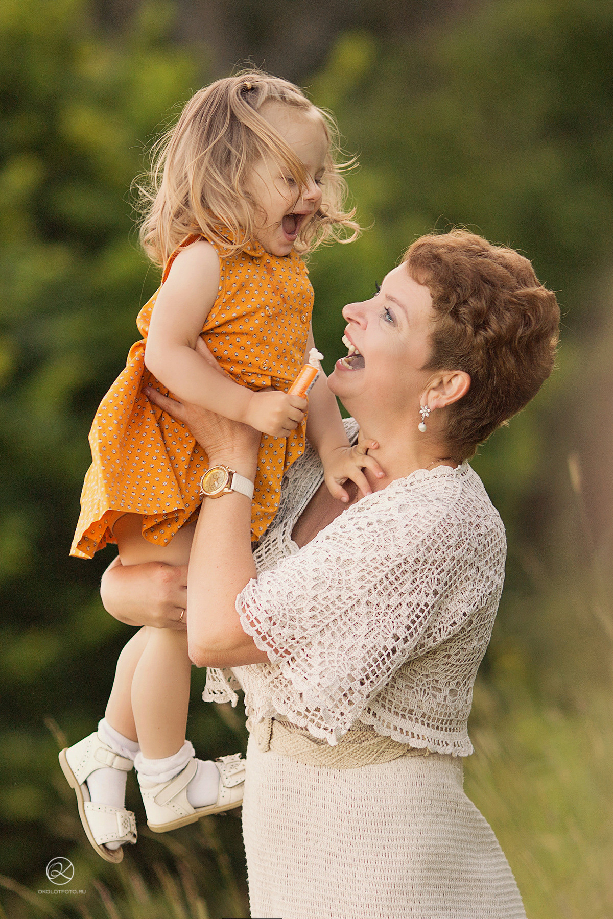 Фотосессия большой семьи, фотосессия бабушек с внуками