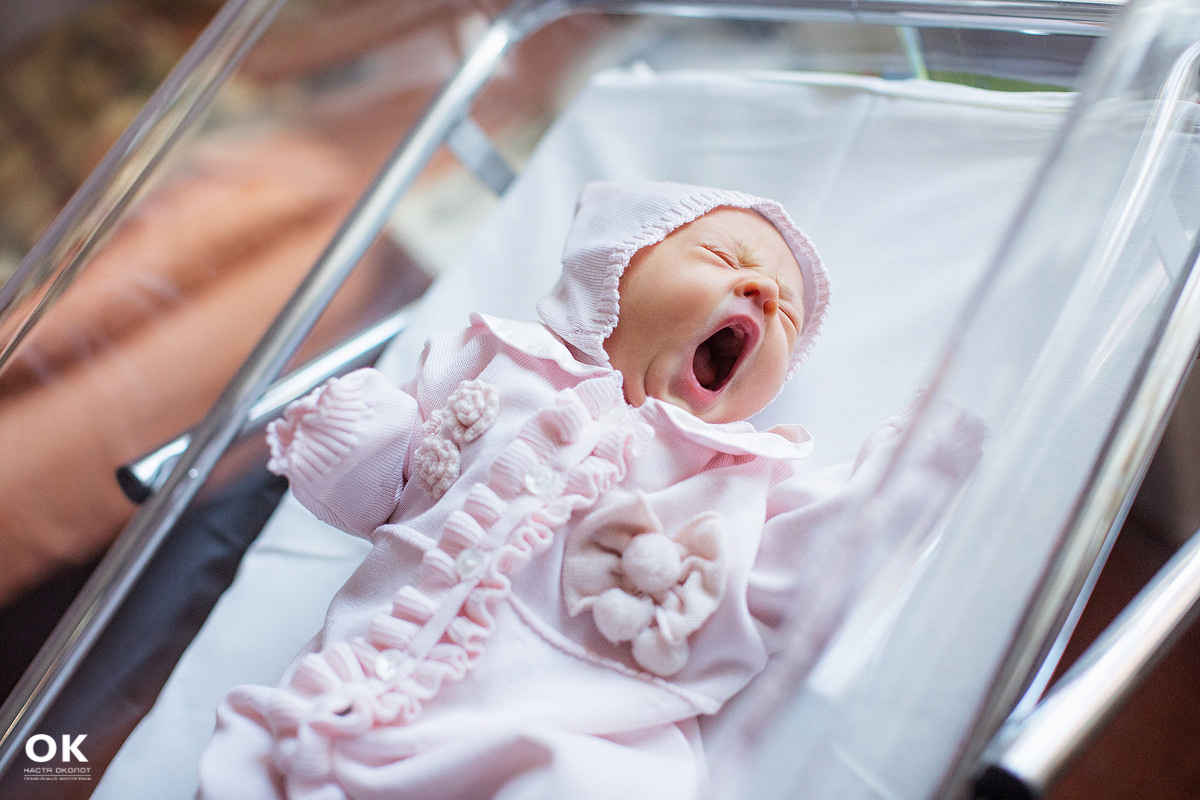 Фотосъёмка выписки из роддома в Санкт -Петербурге Настя Околот