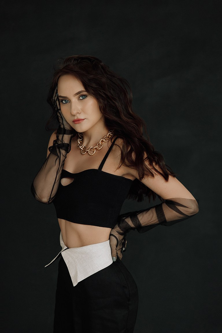 Фотосессии. Студия визажистов, стилистов по прическам, бровистов и мастеров по ресницам