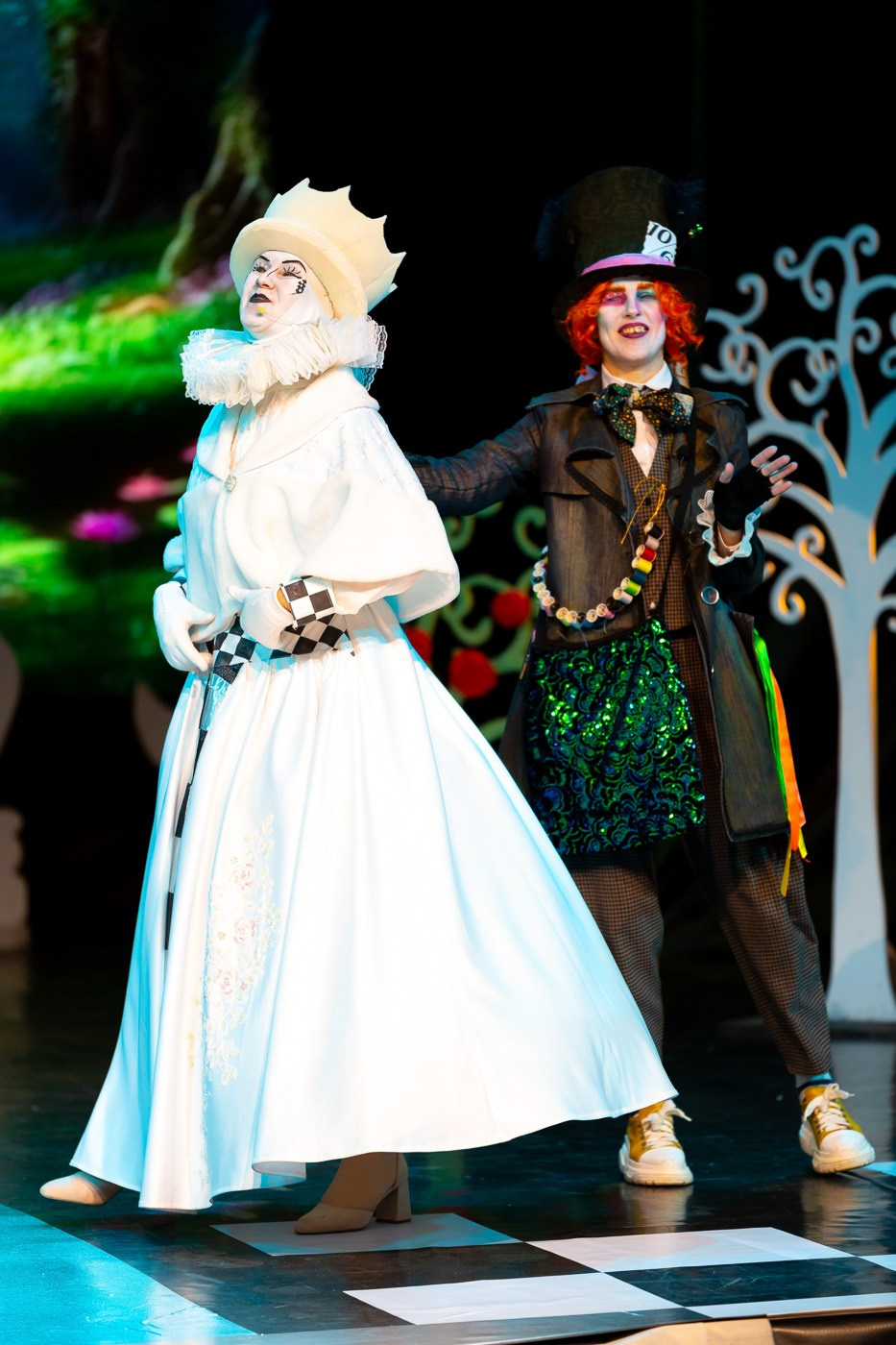 Спектакль в Доме культуры. Андрей Кровлин — фотограф в Славянке