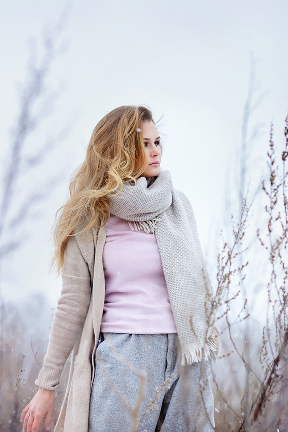 a photo shoot for a young woman , stylized clothes for a photo shoot, a photo shoot for a woman in the look book style (photographer in Edinburgh Elena Carruthers)