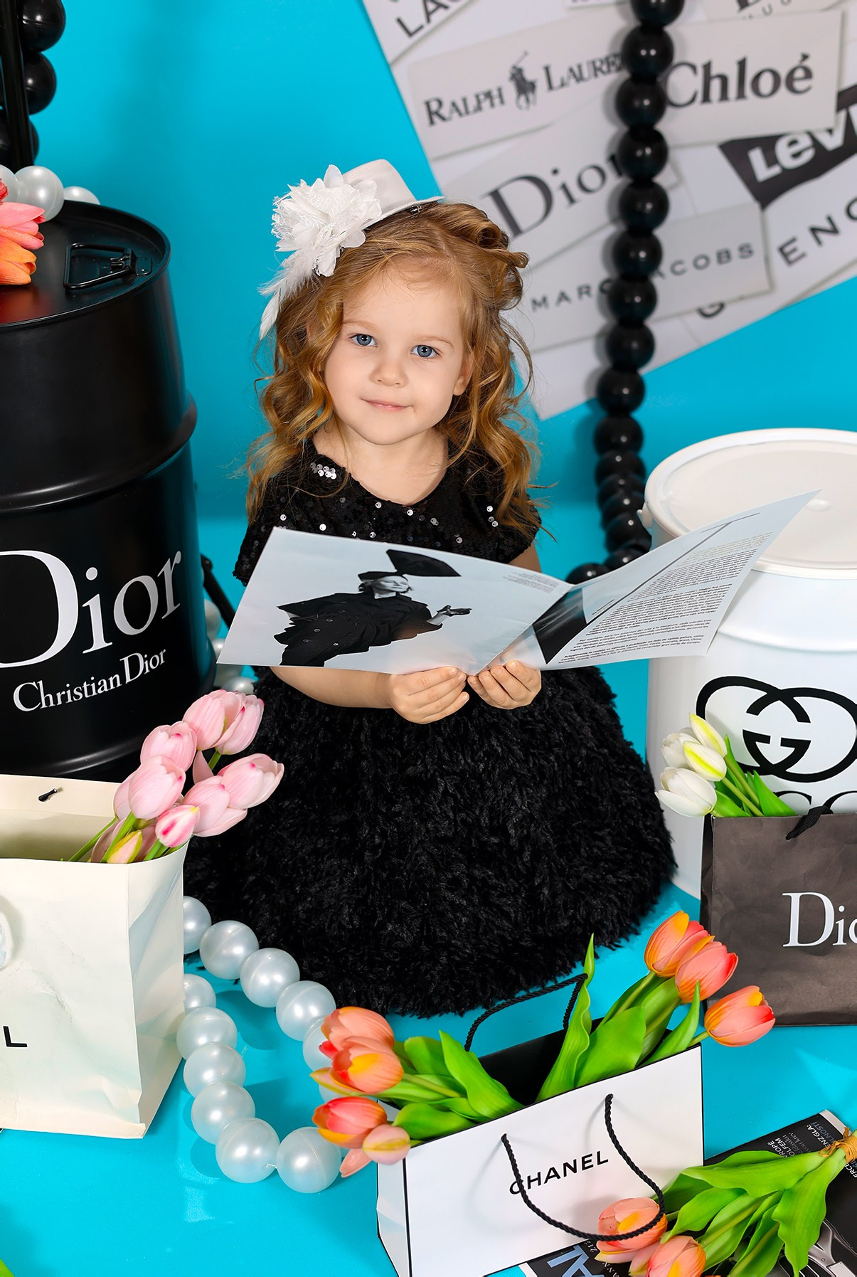 На стиле ФЭШН. Выпускные альбомы в Иваново в детский сад и школу. Александр и Светлана Янкины