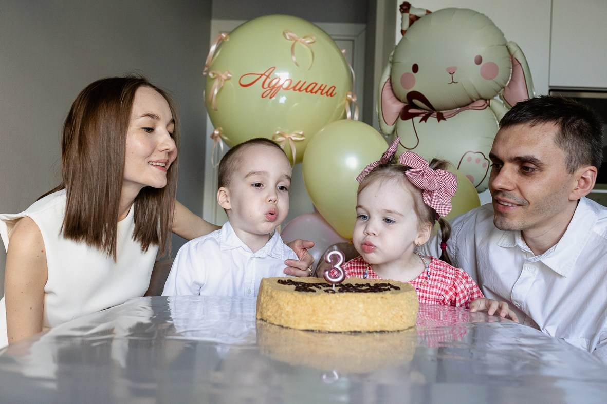 Фотосессия на дому. Семейный и свадебный фотограф в Москве и Красногорске Александр Дворкин