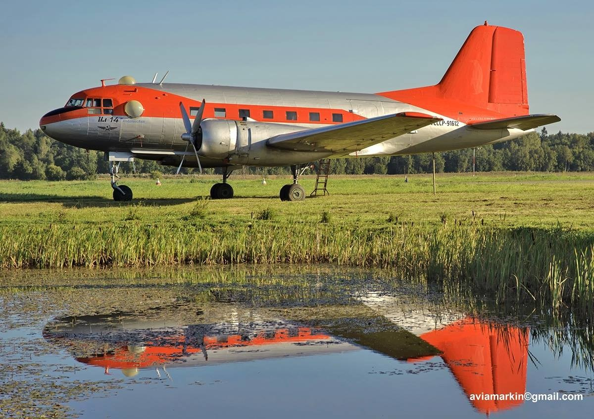 Ил-14, Ильюшин, самолёт, легенда поршневой авиации, самолёт 50-х годов. Авиационная техника для кино, рекламы и фотосессий