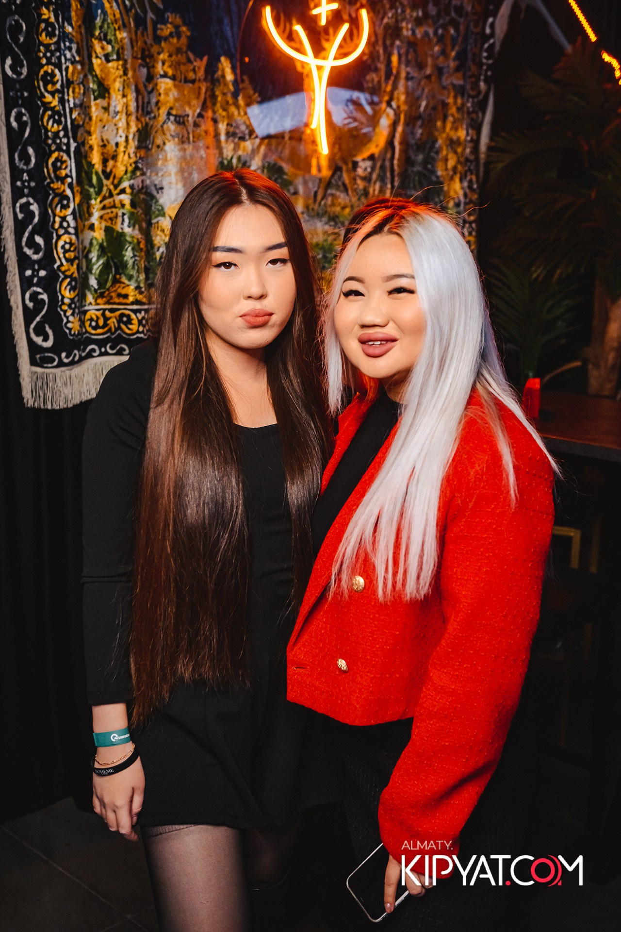 ПОСВЯЩЕНИЕ В СТУДЕНТЫ ''Q'' UNIVERSITY. КИПЯТКОМ АЛМАТЫ!