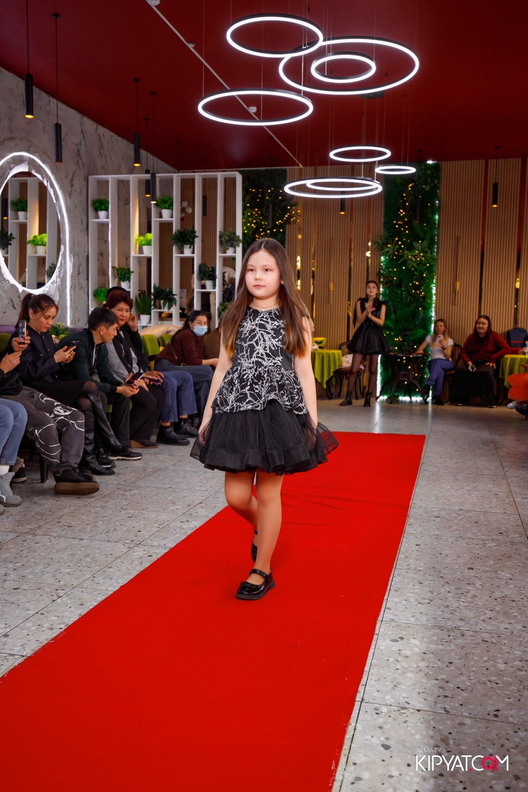 FASHION DAY 2025 КАФЕ ЖАКСЫЛЫК. КИПЯТКОМ АЛМАТЫ!