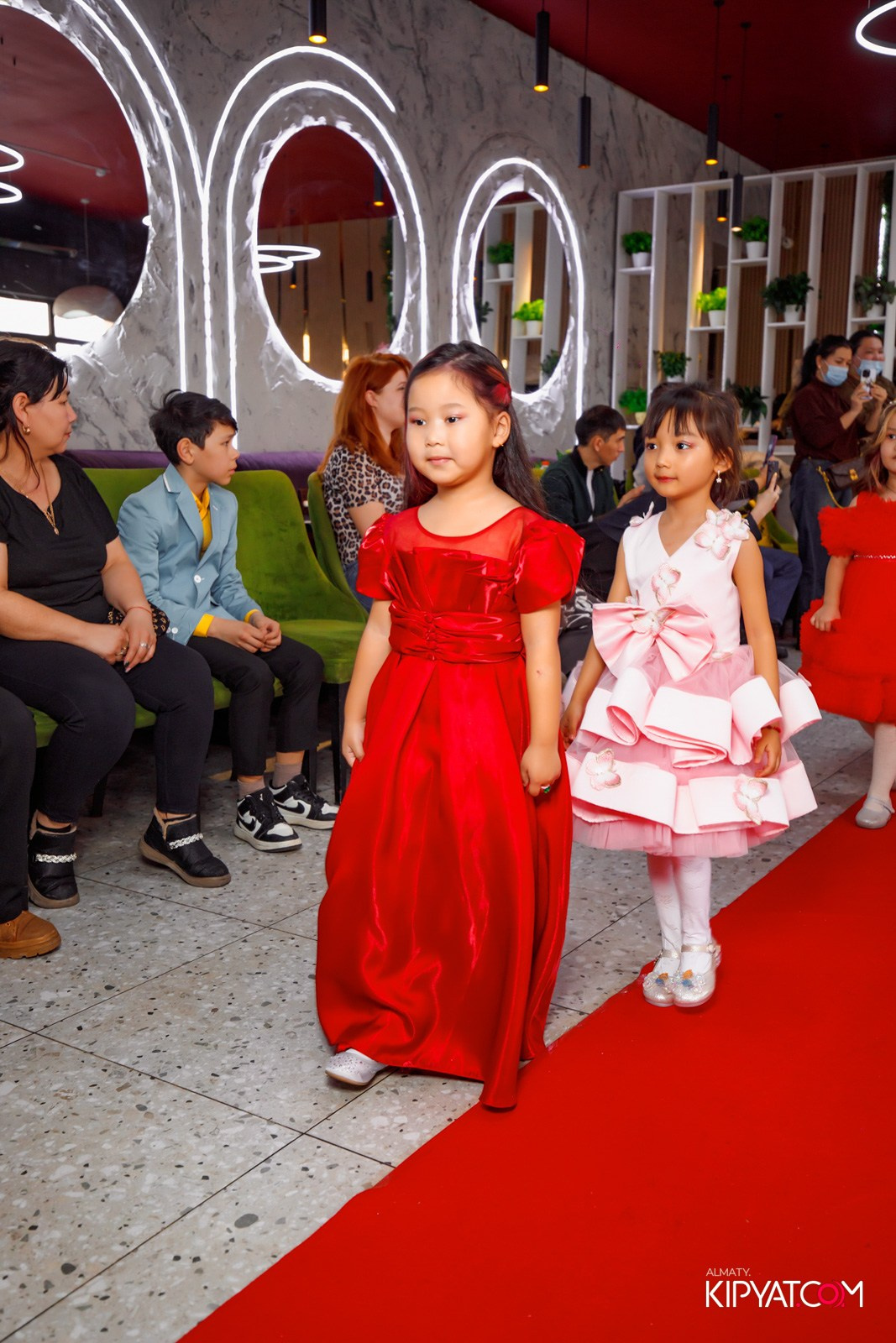 FASHION DAY 2025 КАФЕ ЖАКСЫЛЫК. КИПЯТКОМ АЛМАТЫ!