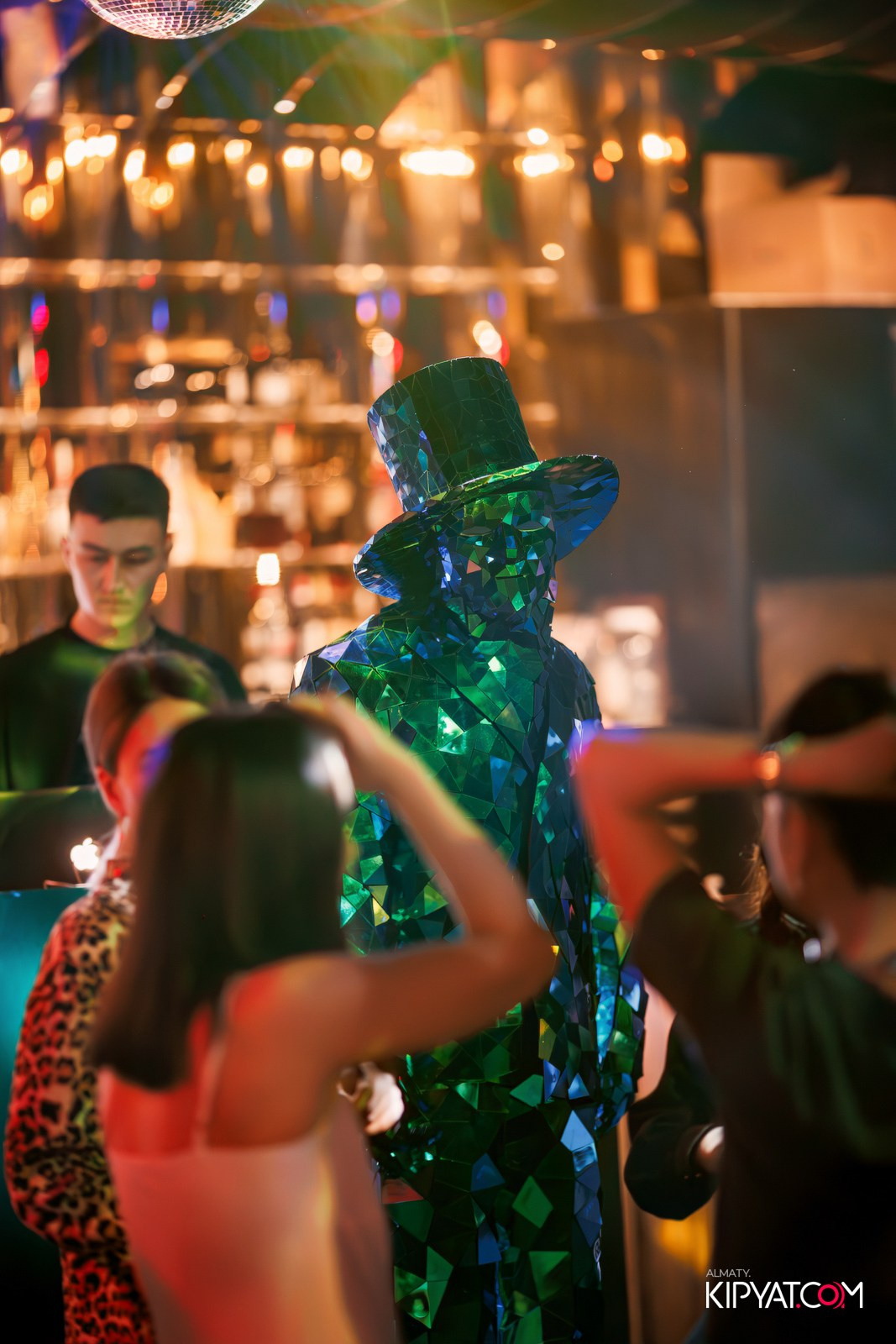 MOOD KARAOKE & TERRACE. КИПЯТКОМ АЛМАТЫ!