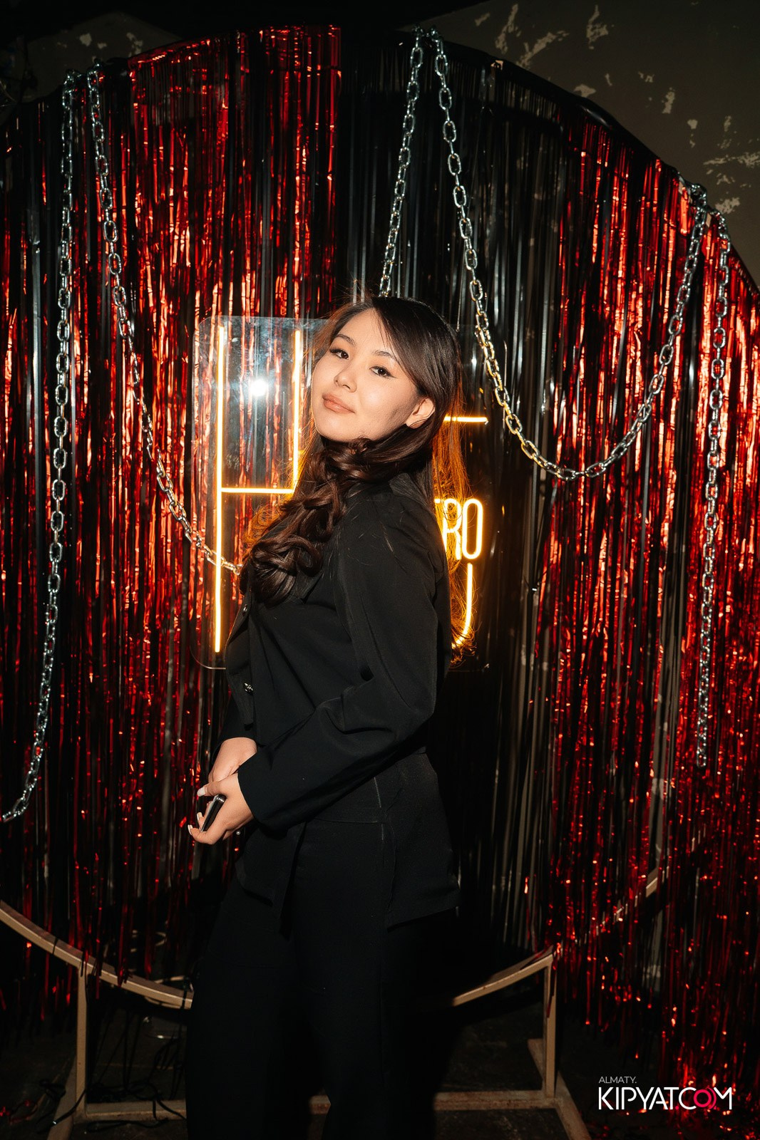 RETRO HIT. КИПЯТКОМ АЛМАТЫ!