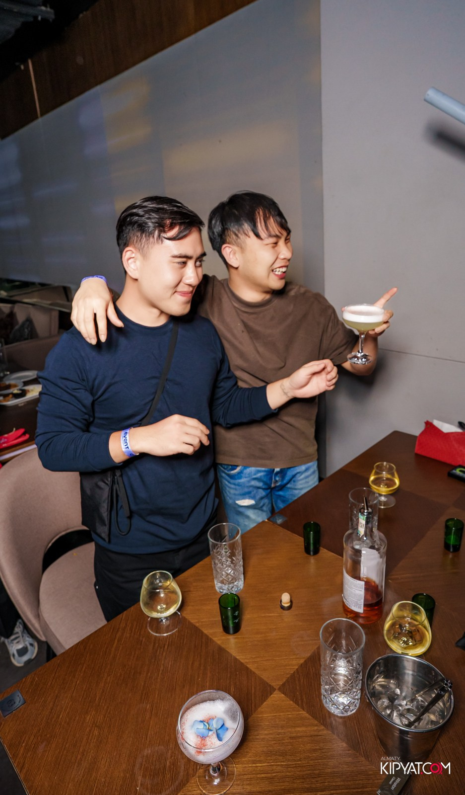 EVENT BAR. КИПЯТКОМ АЛМАТЫ!