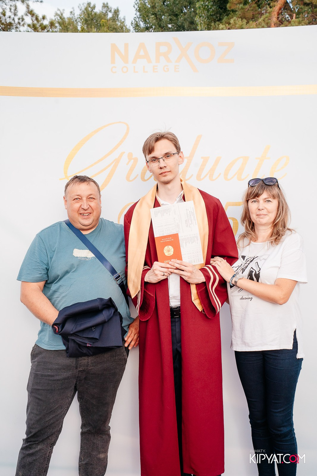 ВРУЧЕНИЕ ДИПЛОМОВ — НАРХОЗ КОЛЛЕДЖ. Part 1. КИПЯТКОМ АЛМАТЫ!