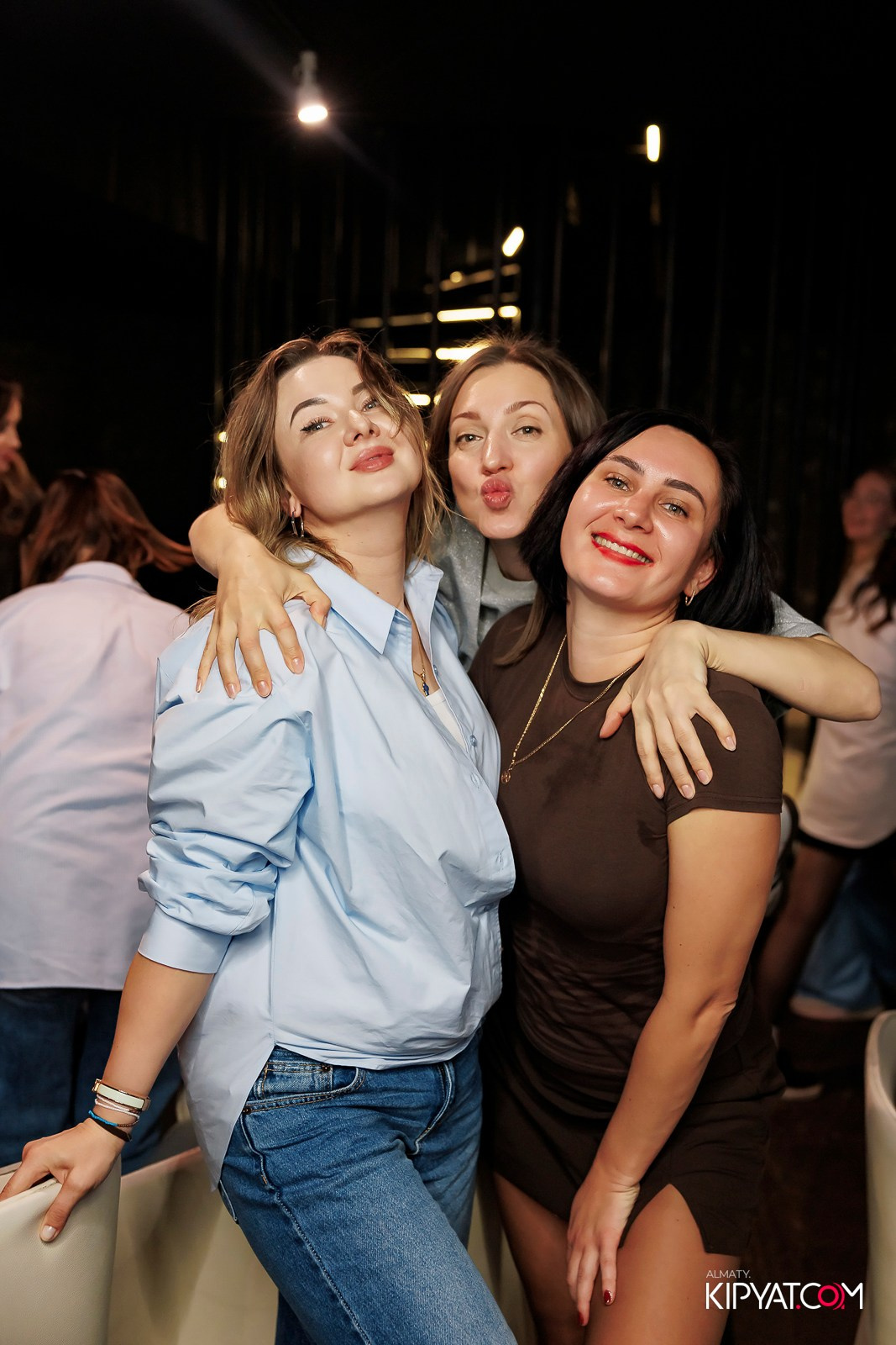 МУЗЫКАЛЬНОЕ ЛОТО В HIT RETRO. КИПЯТКОМ АЛМАТЫ! Фотосъемка мероприятий в Алматы