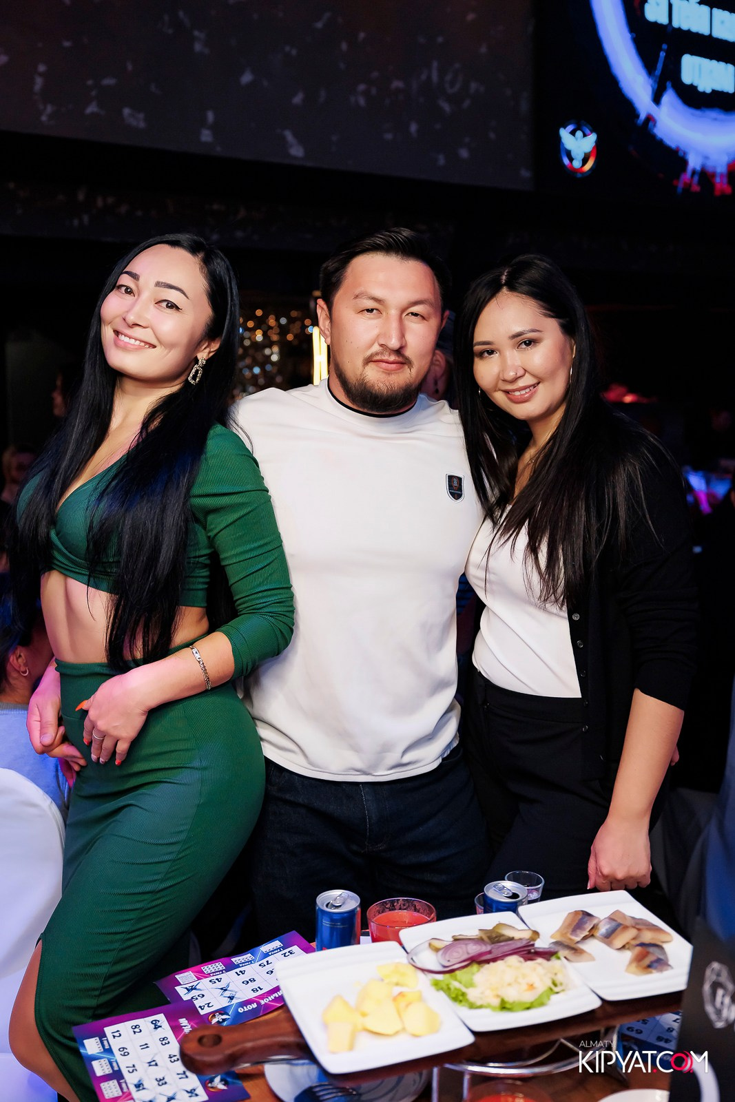 МУЗЫКАЛЬНОЕ ЛОТО В HIT RETRO. КИПЯТКОМ АЛМАТЫ!