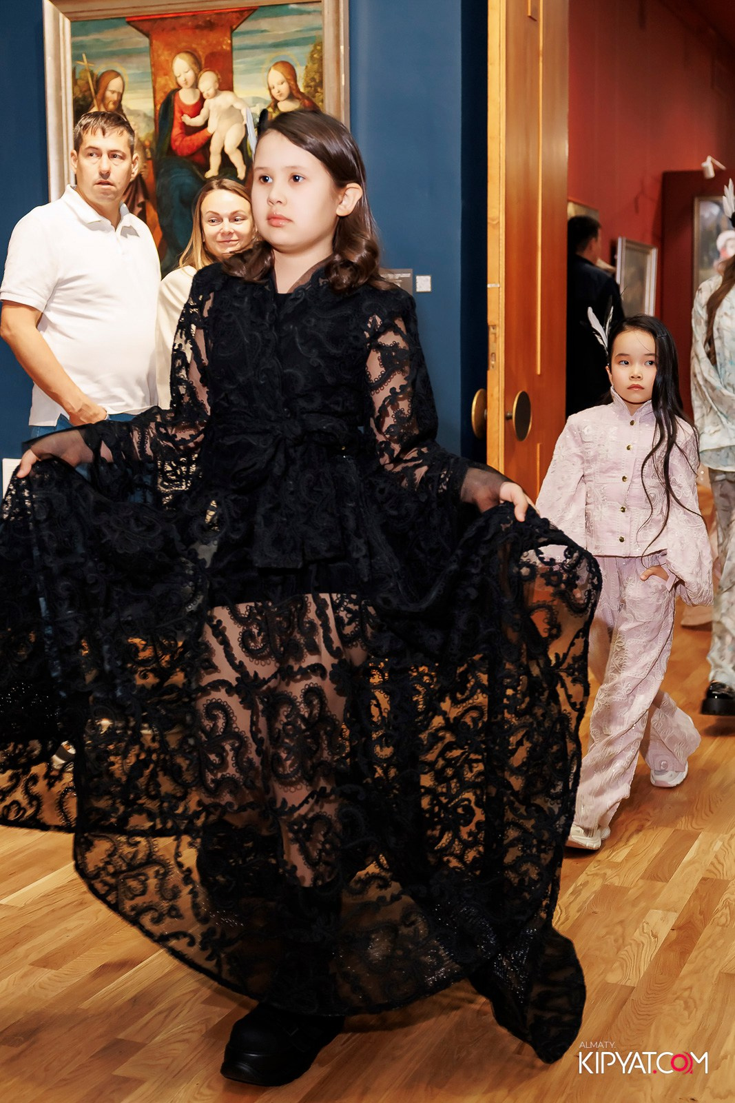 JUNIOR MODELS SHOW. ПЕРФОМАНС НОЧЬ В МУЗЕЕ. КИПЯТКОМ АЛМАТЫ! Фотосъемка мероприятий в Алматы