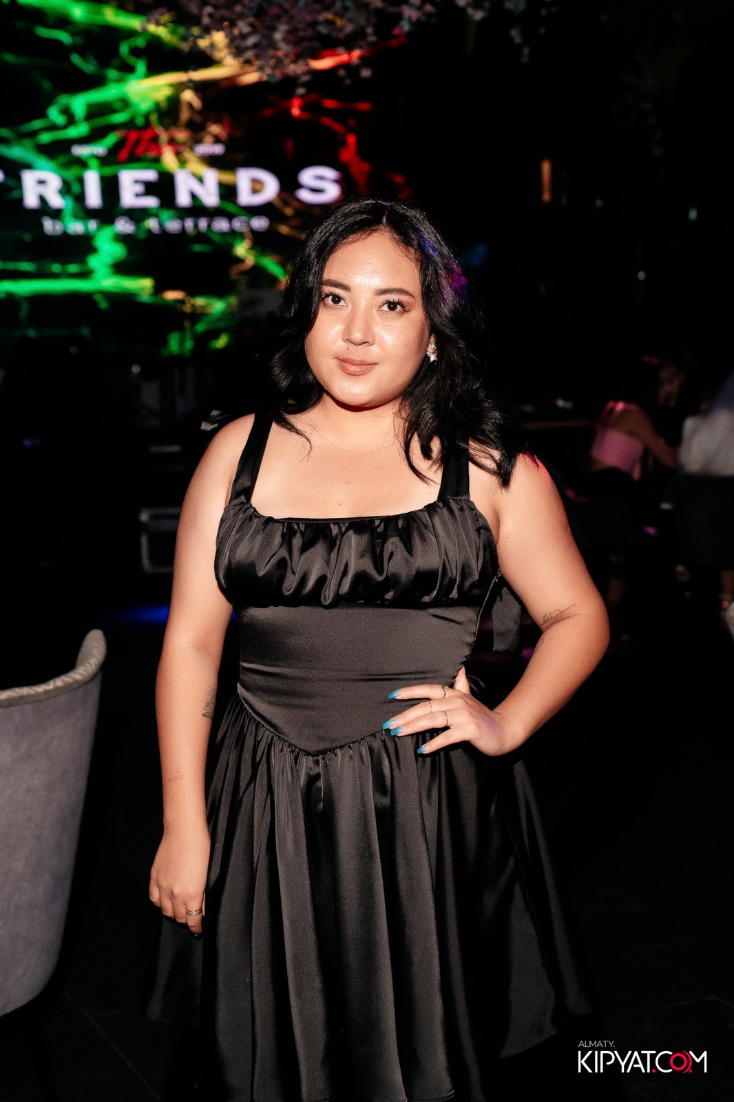FRIENDS BAR & TERRACE. КИПЯТКОМ АЛМАТЫ!