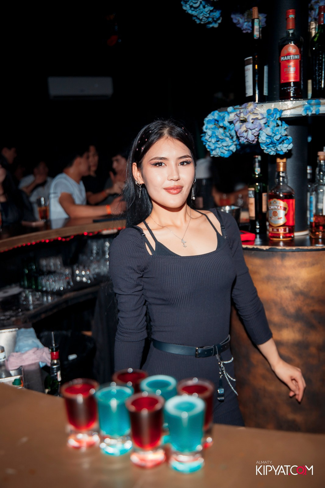 UYAT EMES BAR. КИПЯТКОМ АЛМАТЫ!