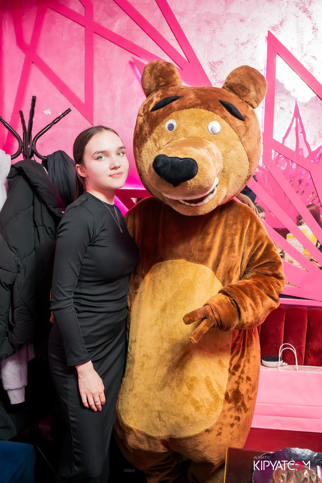 УХО И МЕДВЕДЬ НА ГАГАРИНА. КИПЯТКОМ АЛМАТЫ!