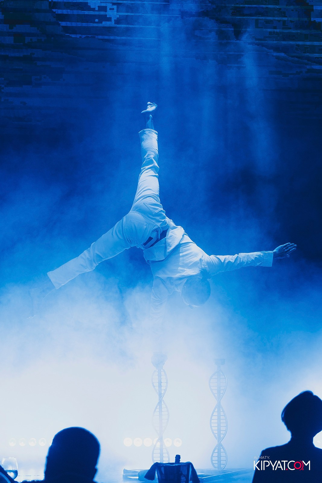 QUEEN. КИПЯТКОМ АЛМАТЫ!