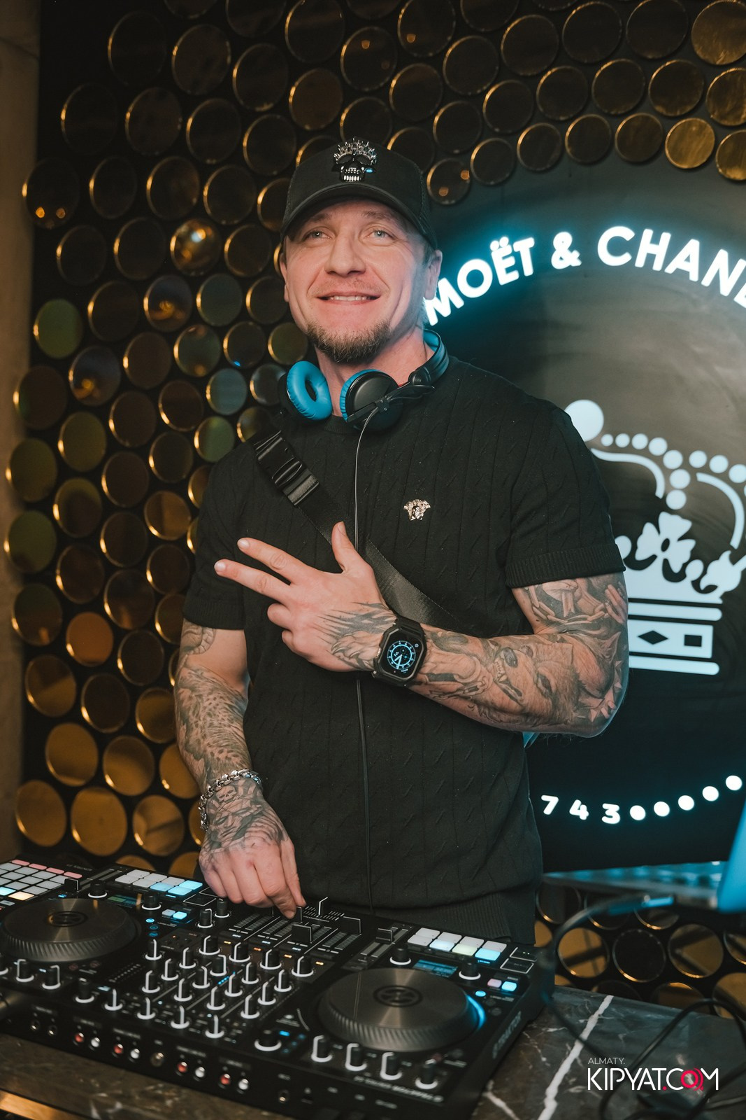 LAUREATE GRANDE CAFE. КИПЯТКОМ АЛМАТЫ!