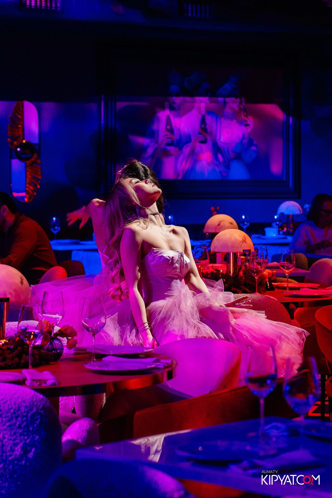 QUEEN. КИПЯТКОМ АЛМАТЫ!