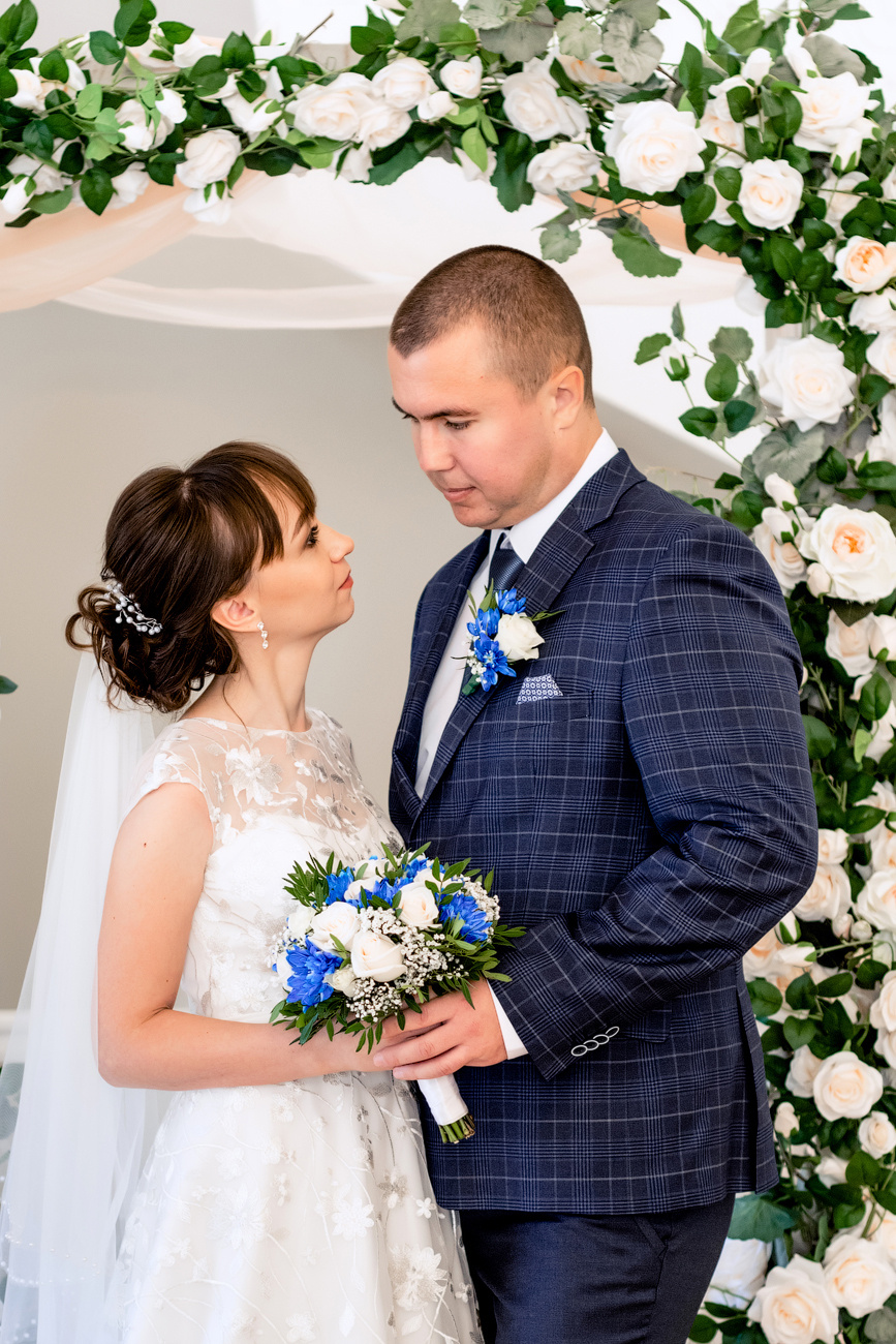 Свадьба Дмитрия и Яны. Загс города Псков. Майя Афзаал. Фотограф. Псков