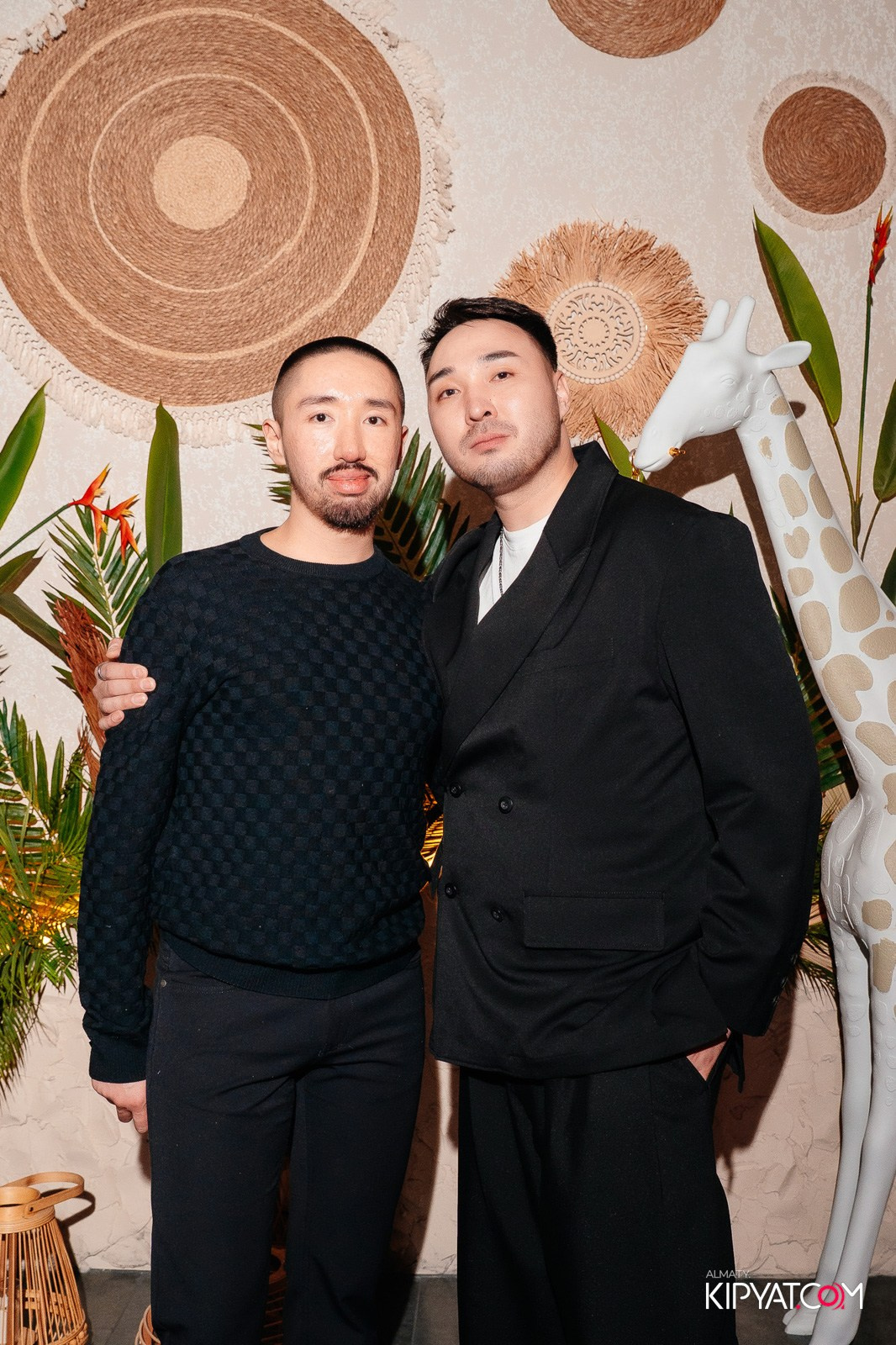 BAY RESTAURANT & BAR. КИПЯТКОМ АЛМАТЫ!