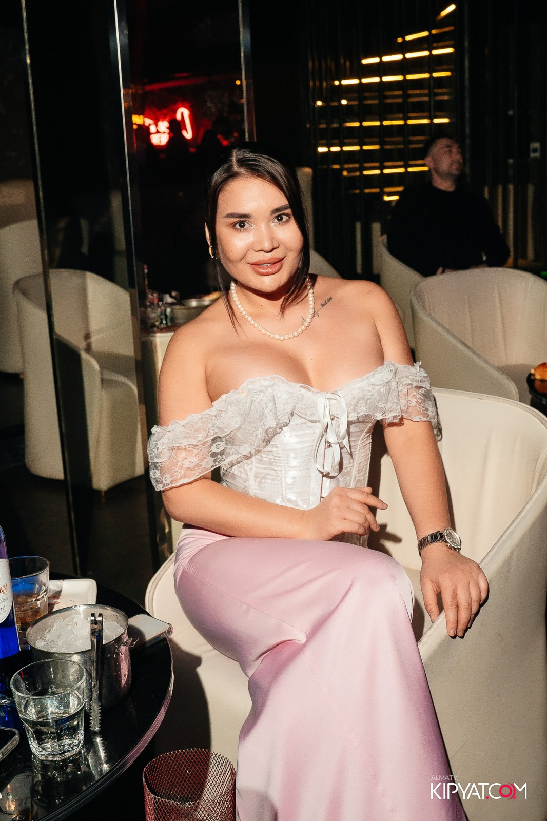 RETRO HIT. КИПЯТКОМ АЛМАТЫ!