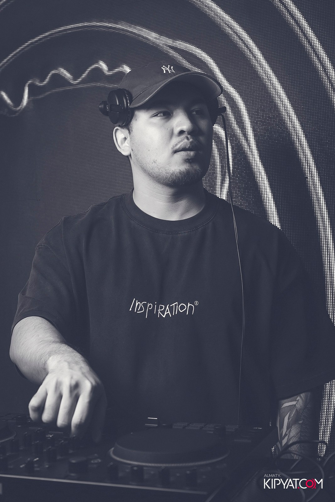 УХО И МЕДВЕДЬ НА КУРМАНГАЗЫ. КИПЯТКОМ АЛМАТЫ! Фотосъемка мероприятий в Алматы