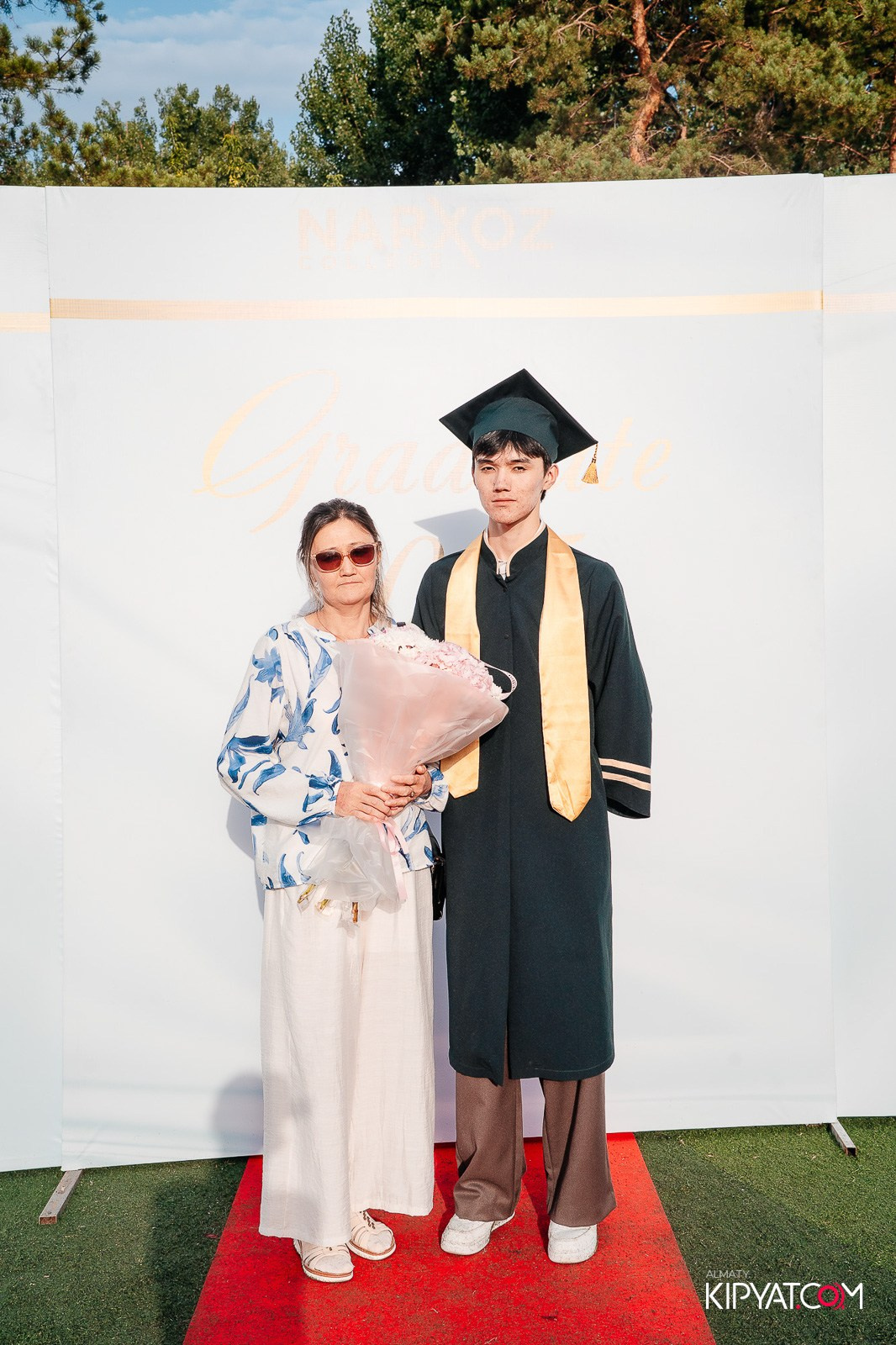 ВРУЧЕНИЕ ДИПЛОМОВ — НАРХОЗ КОЛЛЕДЖ. Part 1. КИПЯТКОМ АЛМАТЫ!