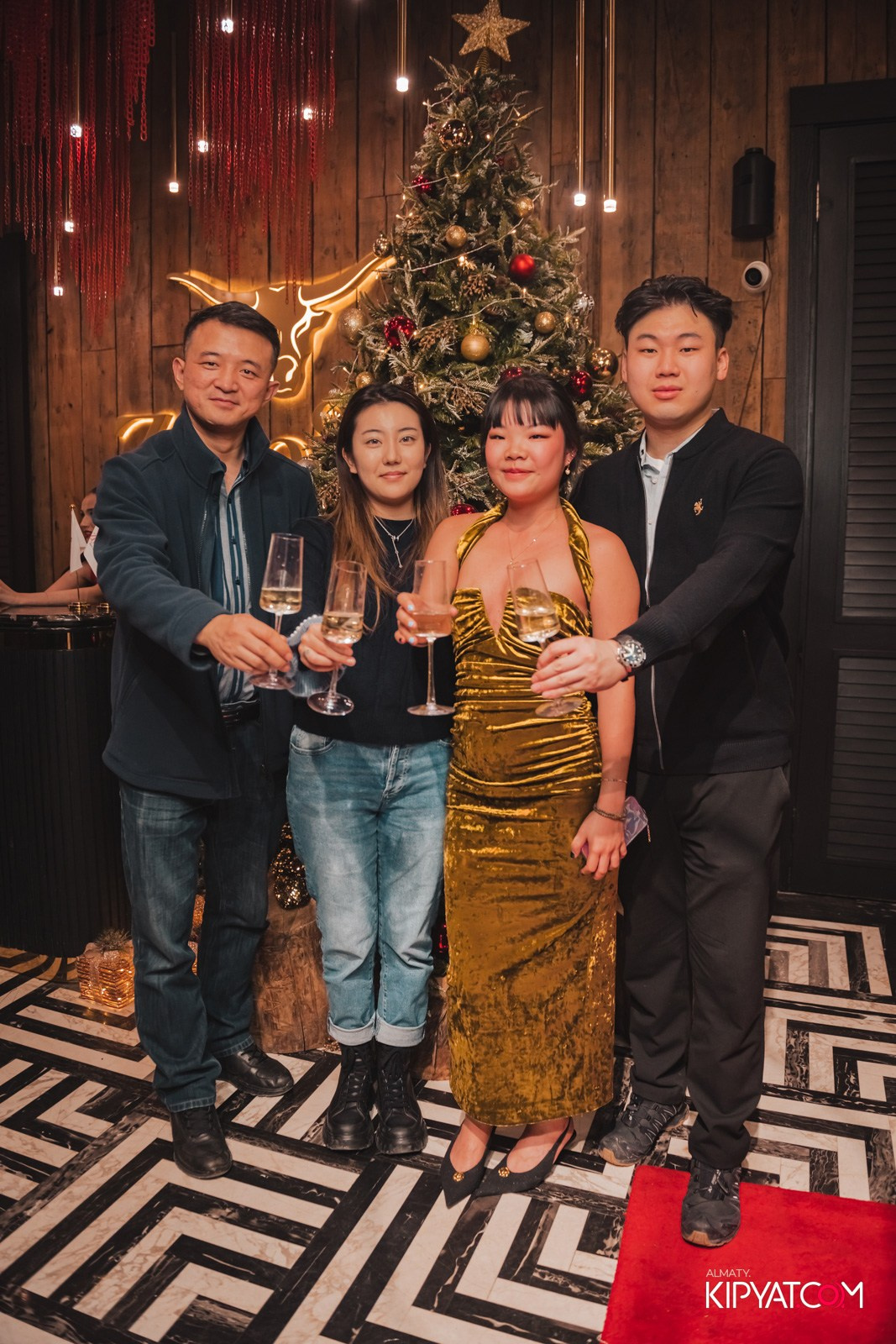 ZIYAFET MEAT HOUSЕ. КИПЯТКОМ АЛМАТЫ!