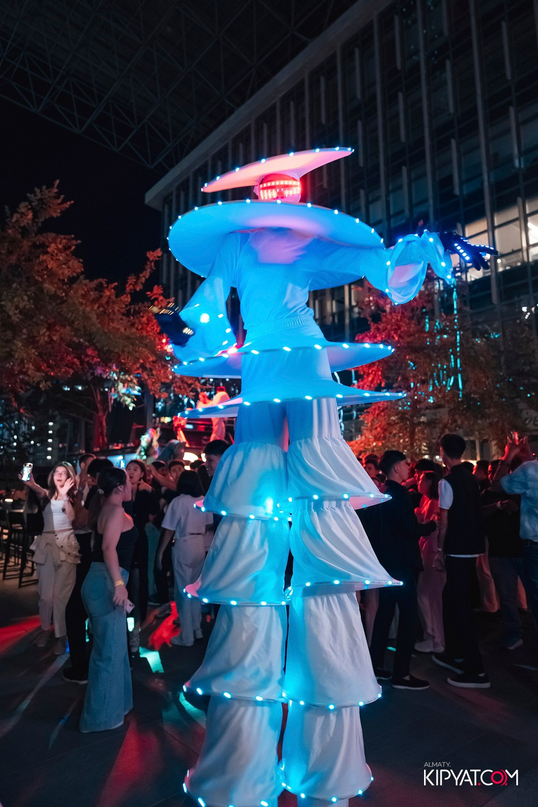 EVENT BAR. КИПЯТКОМ АЛМАТЫ!