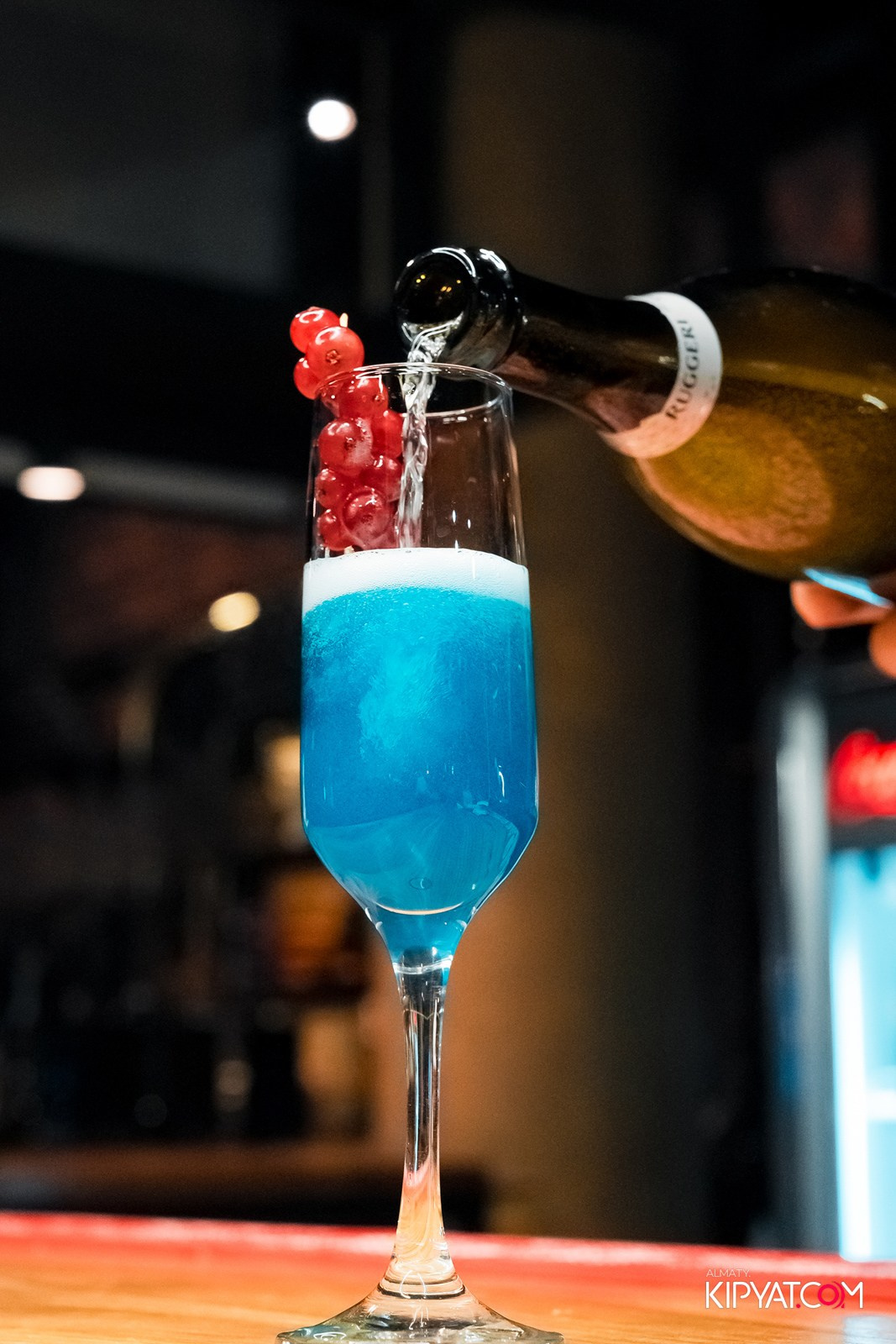 THE ESTATE КАРАОКЕ 1 ГОД. КИПЯТКОМ АЛМАТЫ!