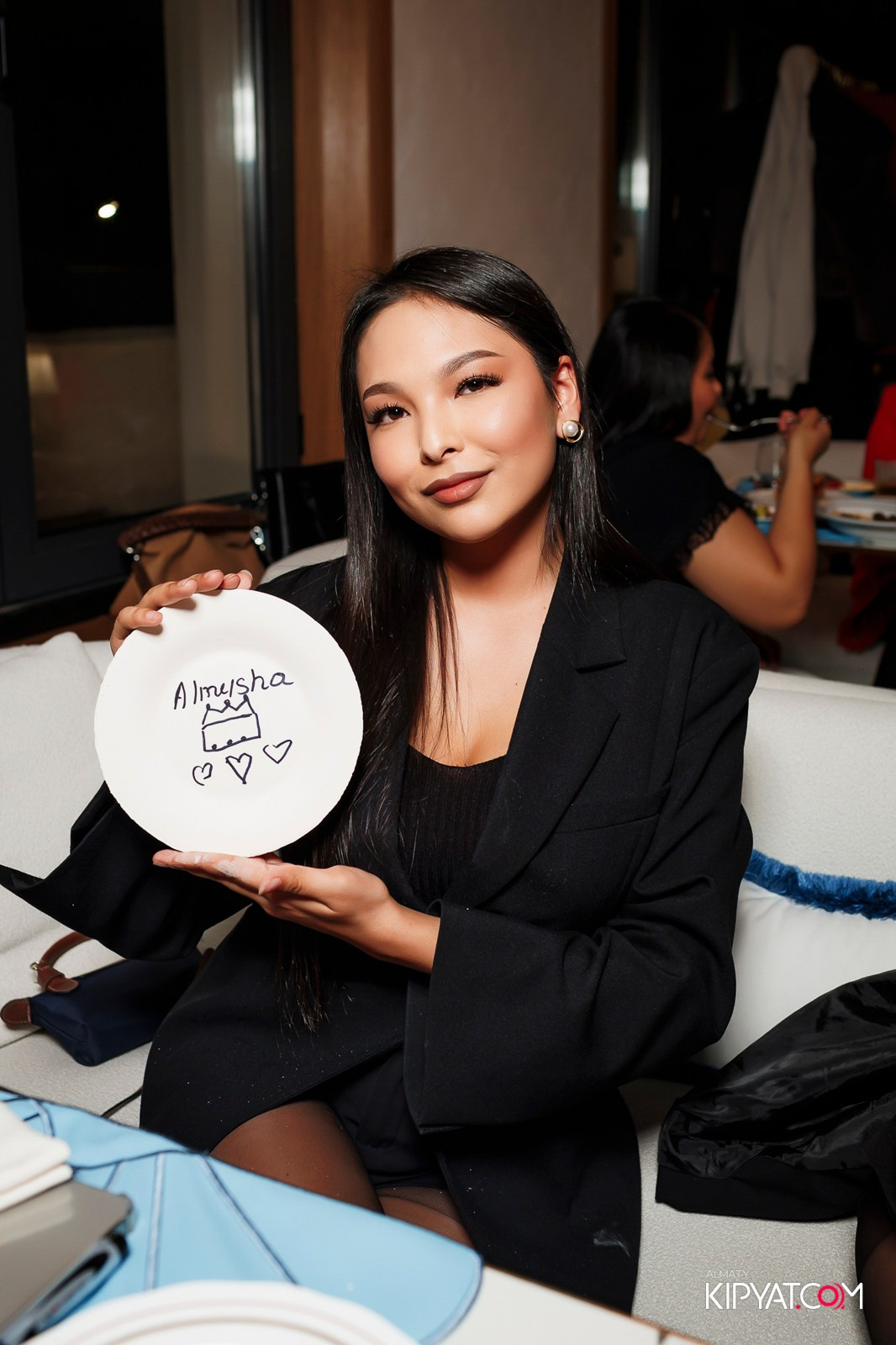 AIZA NEO BISTRO MIRAS. КИПЯТКОМ АЛМАТЫ! Фотосъемка мероприятий в Алматы