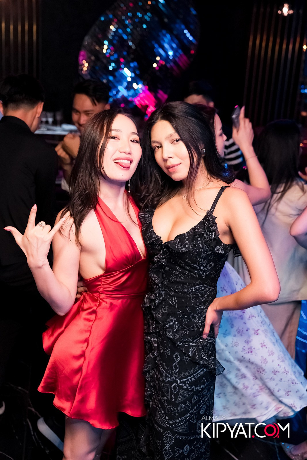 MOOD KARAOKE & TERRACE. КИПЯТКОМ АЛМАТЫ!