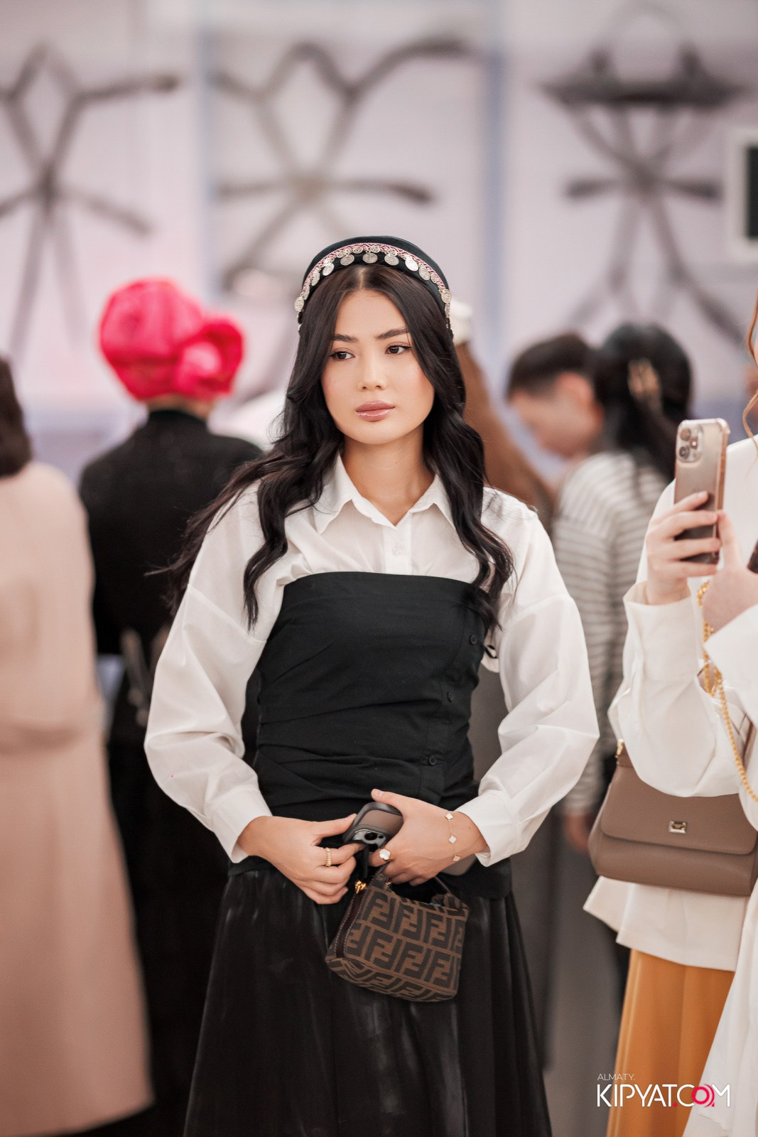 FASHION ПОКАЗ, КАЗАХСКОЙ НАЦИОНАЛЬНОЙ ОДЕЖДЫ. КИПЯТКОМ АЛМАТЫ!