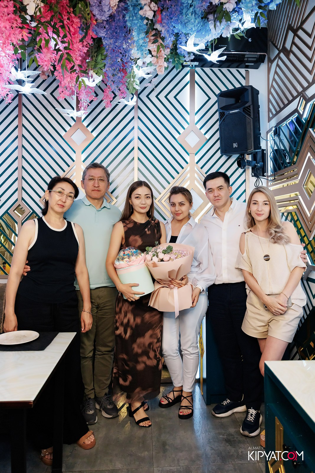 ЗАЯ, НА БИС. КИПЯТКОМ АЛМАТЫ!