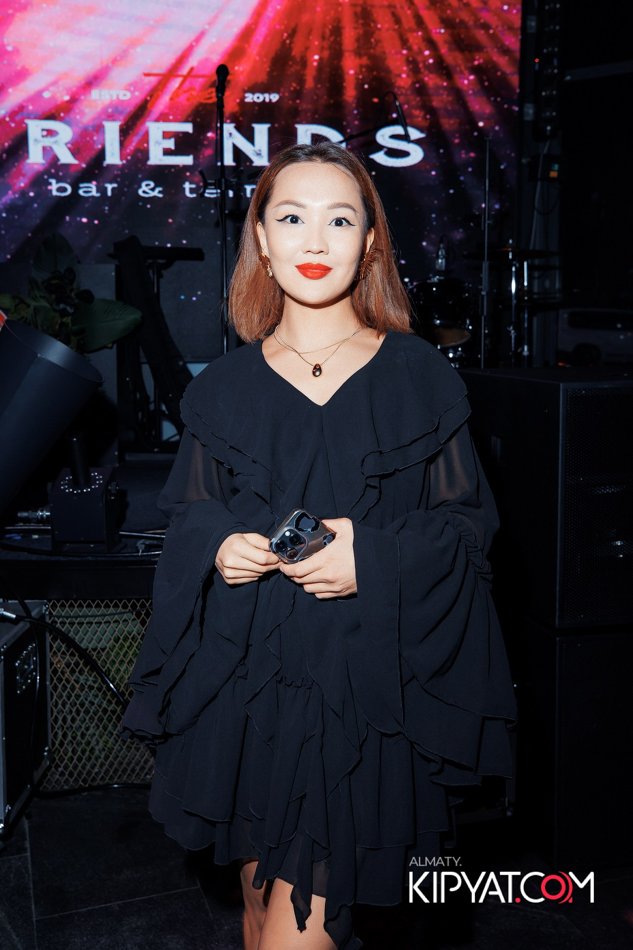 FRIENDS BAR & TERRACE. КИПЯТКОМ АЛМАТЫ! Фотосъемка мероприятий в Алматы