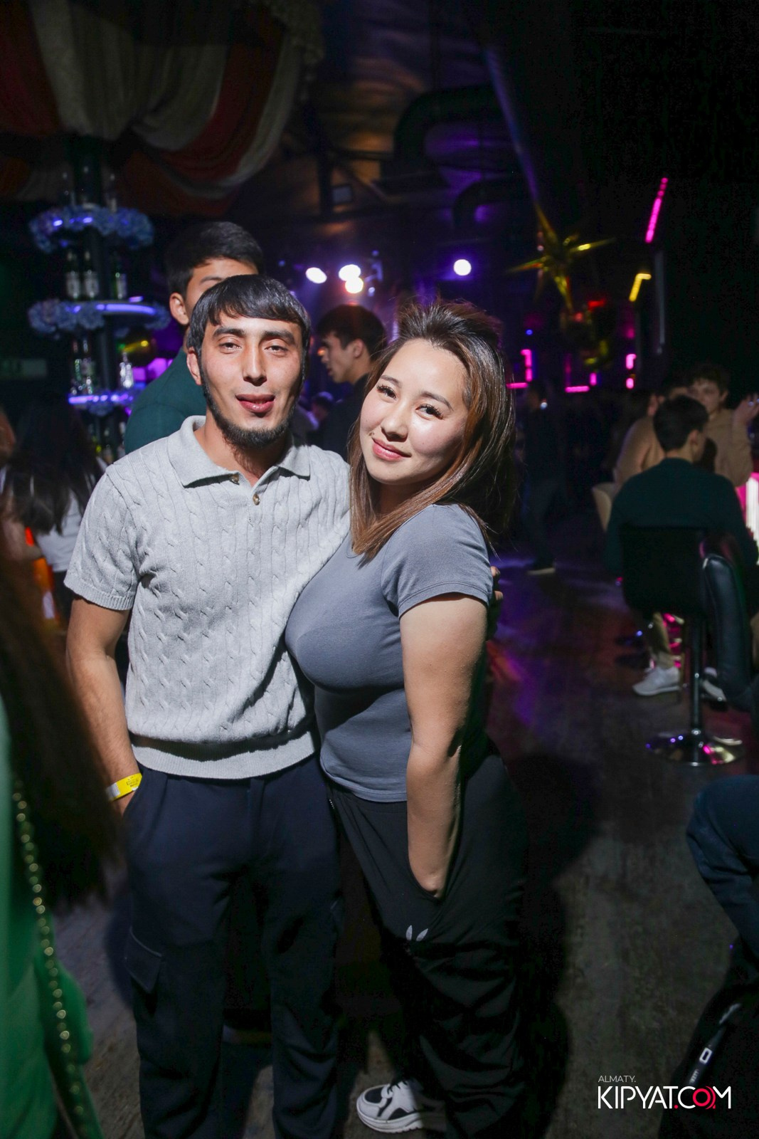 UYAT EMES BAR. КИПЯТКОМ АЛМАТЫ! Фотосъемка мероприятий в Алматы