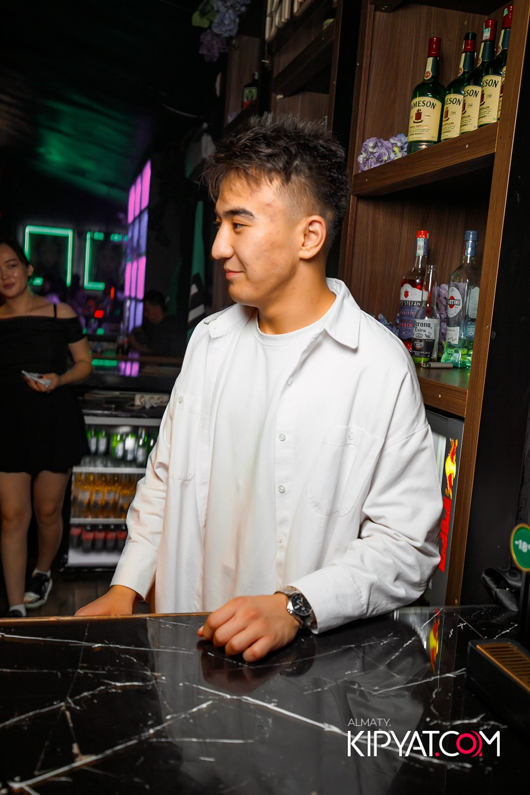 UYAT EMES BAR. КИПЯТКОМ АЛМАТЫ!